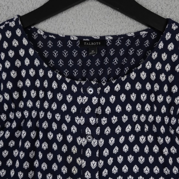 Talbots Shirt Womens Medium Blue White Button Up Embroidered 3/4 Sleeve Top - Picture 8 of 13